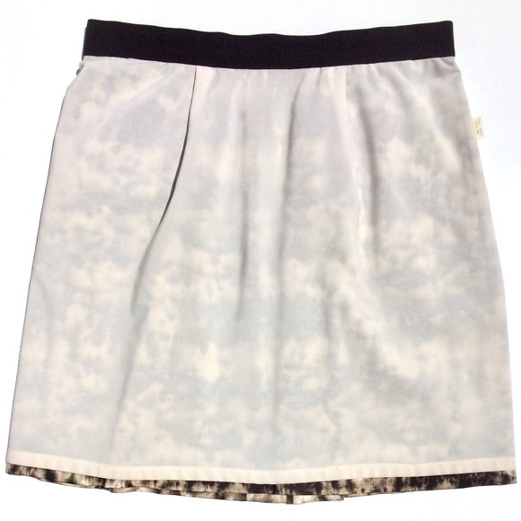 🦋 Ann Taylor Petites Skirt 8P summer casual bohemian black tan abstract tie dye - Picture 3 of 6